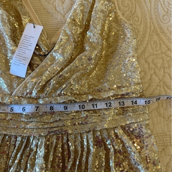 NWT Kate Kasin gold sequin evening gown, zip back, fully lined, size 8 - Picture 6 of 11